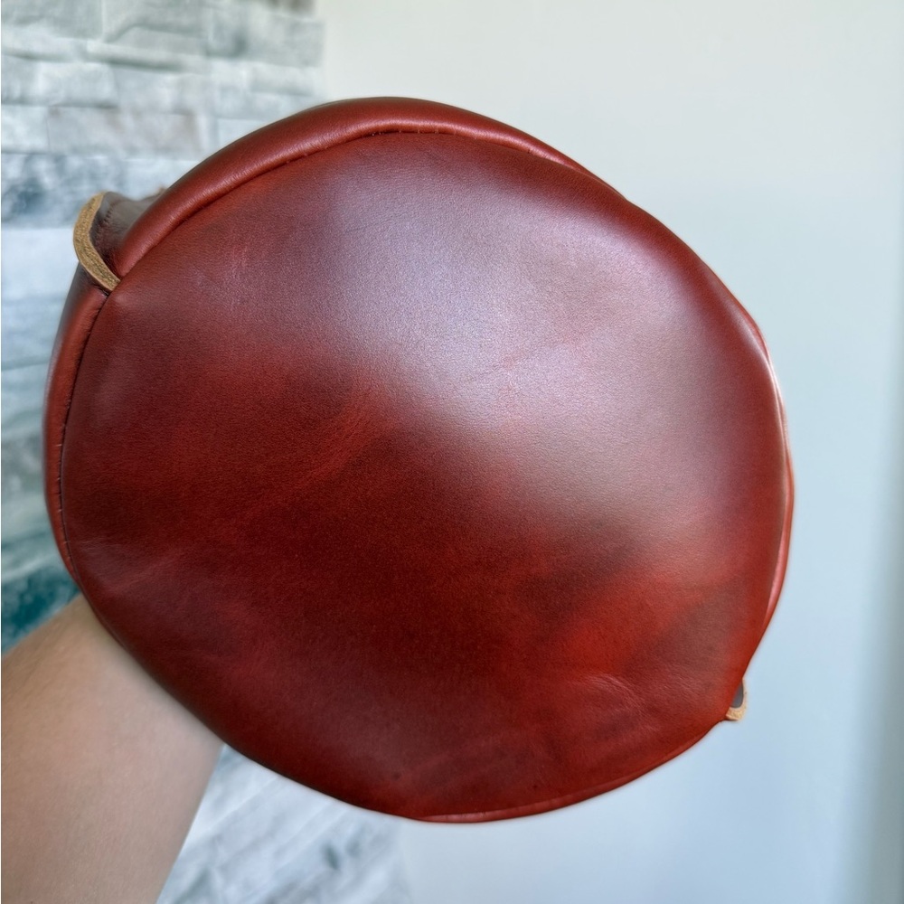 Portland Leather Goods Devan Bucket (small) - Picture 5 of 7